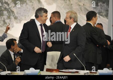 Il primo ministro britannico Gordon Brown durante il vertice del Gruppo degli otto (G8) a l'Aquila, Italia, il 9 luglio 2009. Foto di Elodie Gregoire/ABACAPRESS.COM Foto Stock