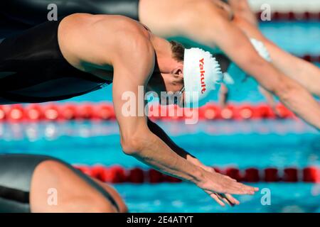 Michael Phelps degli Stati Uniti che nuotano nelle manche di 200 metri Freestyle ai Campionati mondiali di nuoto FINA di Roma, Italia, il 27 luglio 2009. Foto di Henri Szwarc/ABACAPRESS.COM Foto Stock