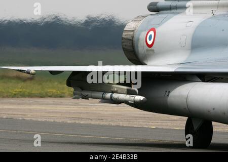 La base aerea militare 103 (BA 103) vicino Cambrai, Nord della Francia, 11 agosto 2009. Qui aerei da combattimento militari Mirages 2000 B e C appartenenti ha uno squadrone della forza aerea della lotta. Foto di Mikael Libert/ABACAPRESS.COM Foto Stock