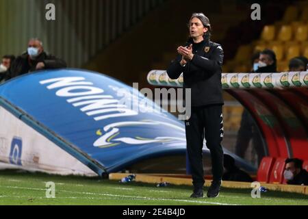 Benevento, Italia. 22 gennaio 2021. Benevento, Italia, Stadio Ciro Vigorito, 22 gennaio 2021, Coach Filippo Inzaghi (Benevento Calcio) durante Benevento Calcio vs Torino FC - Calcio italiano Serie A match Credit: Emmanuele Mastrodonato/LPS/ZUMA Wire/Alamy Live News Foto Stock