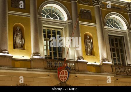 Lugano, Ticino, Svizzera - 14 gennaio 2021 : Vista frontale del bellissimo palazzo comunale della città di Lugano in Svizzera Foto Stock