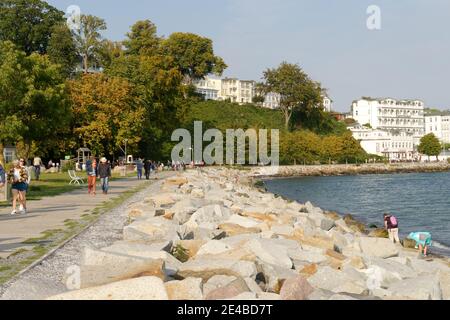 Lungomare di Sassnitz, Penisola di Jasmund, Isola di Ruegen, Mar Baltico, Meclemburgo-Pomerania occidentale, Germania Foto Stock