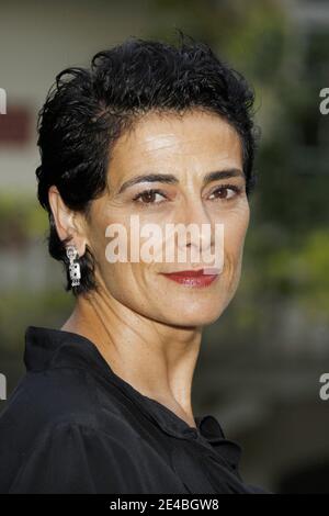 ESCLUSIVO. L'attrice, regista e sceneggiatore palestinese Hiam Abbass pone per il nostro fotografo al Normandy Hotel durante il 35° Festival del Cinema Americano a Deauville, in Normandia, in Francia, il 9 settembre 2009. Foto di Denis Guignebourg/ABACAPRESS.COM Foto Stock