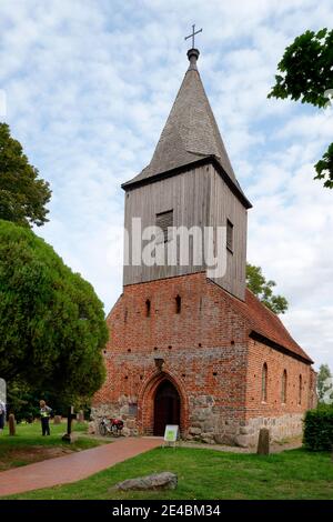 Villaggio di Groß Zicker, penisola di Mönchgut, isola di Ruegen, Meclemburgo-Pomerania occidentale, Germania Foto Stock