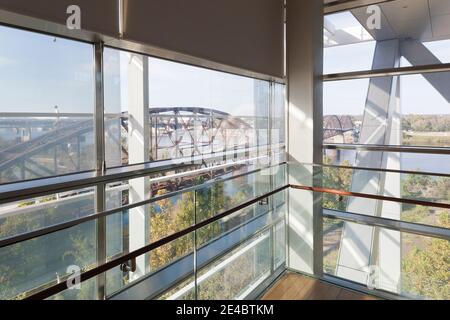 Corridoio interno della Biblioteca e Museo Presidenziale William J. Clinton, Little Rock, Arkansas, USA Foto Stock