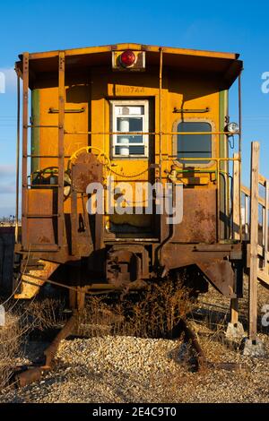 Vecchia ferrovia abbandonata in Illinois rurale. Foto Stock