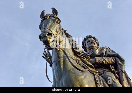 Germania, Turingia, Weimar, monumento, cavallo, pilota, luce notturna Foto Stock