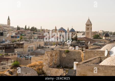 Israele, Gerusalemme, vista dalla sinagoga di Hurva sulla città vecchia Foto Stock