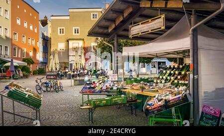 Mercato agricolo a Wasserburg in autunno Foto Stock