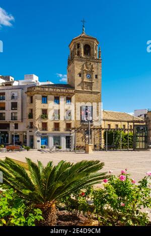Torre dell'orologio in Piazza Andalusia, Ubeda, patrimonio dell'umanità dell'UNESCO. Provincia di Jaen, Andalusia, Spagna meridionale Europa Foto Stock