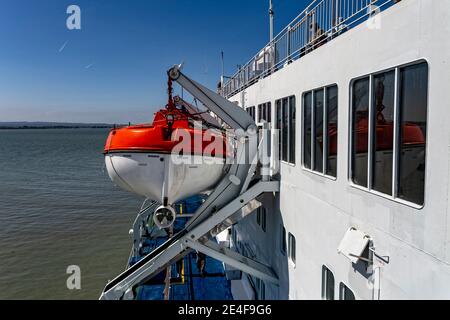 Roscoff, Francia. 14 maggio 2016. Il traghetto Oscar Wilde di Irish Ferries arriva al porto di Roscoff in Francia. Foto Stock