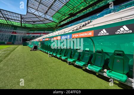 Banco del personale presso l'arena FC Rapid. Vienna, Austria Foto Stock