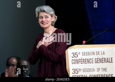 La cerimonia di investitura di Irina Bokova si è svolta il 23 ottobre 2009, ultimo giorno della 35a sessione della Conferenza Generale a Parigi, Francia. Il Direttore Generale eletto ha parlato del "nuovo umanesimo" che intende promuovere. Irina Bokova diventa la prima donna a ricoprire il posto dalla fondazione dell'organizzazione nel 1945. Foto di Stephane Lemouton/ABACAPRESS.COM Foto Stock