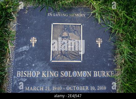 Los Angeles, California, USA 21 gennaio 2021 una visione generale dell'atmosfera della tomba di Singer Solomon Burke a Forest Lawn Memorial Park Hollywood Hills il 21 gennaio 2021 a Los Angeles, California, USA. Foto di Barry King/Alamy Stock foto Foto Stock