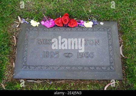 Los Angeles, California, USA 21 gennaio 2021 UNA visione generale dell'atmosfera dell'attore Buster Keaton's grave a Forest Lawn Memorial Park Hollywood Hills il 21 gennaio 2021 a Los Angeles, California, USA. Foto di Barry King/Alamy Stock foto Foto Stock