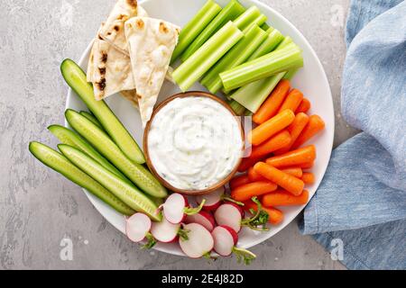 Salsa o salsa tzatziki fatta in casa Foto Stock