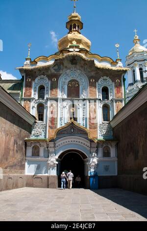 Kiev Ucraina, porta d'ingresso Chiesa della Trinità Foto Stock