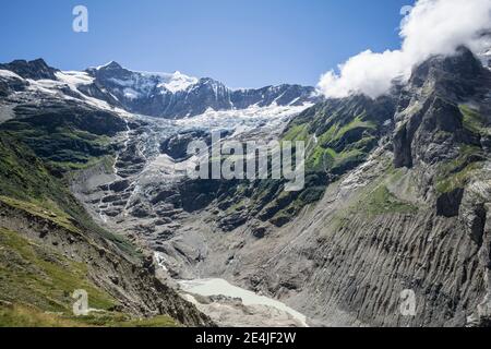 Vista sul ghiacciaio Grindelwald inferiore, vicino a Grindelwald, nell'Oberland Bernese, Svizzera. Foto Stock