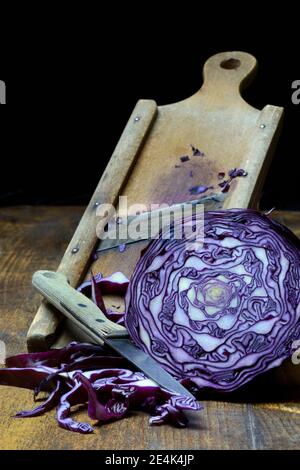 Cavolo rosso con grattugia, Brassica oleracea var. Rubra Foto Stock