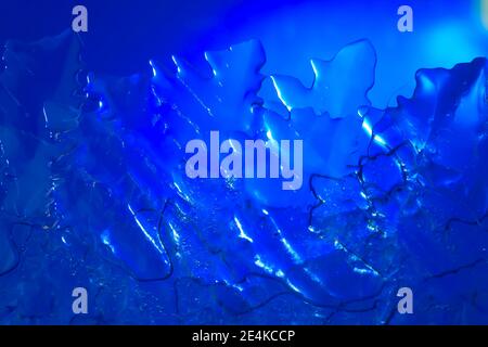 Piena cornice di ghiaccio blu in inverno Foto Stock