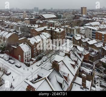 North West London Kilburn Queens Park Brondesbury coperto di neve Foto Stock