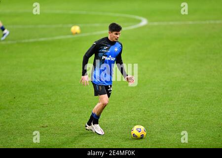 Milano, Italia. 23 gennaio 2021. Matteo Pessina (32) di Atalanta ha visto durante il warm up della Serie UNA partita tra AC Milano e Atalanta a San Siro a Milano. (Photo Credit: Gonzales Photo/Alamy Live News Foto Stock