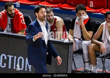 Il capo allenatore di Spirou Sam Rotsaert reagisce durante la partita di basket tra Spirou Charleroi e Leuven Bears, domenica 24 gennaio 2021 a Charleroi, re Foto Stock