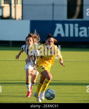 Laura Perin (Hellas Verona Women) durante il campionato Italiano Donna 039, Serie A TimVision Football Match tra Juventus FC e Hellas Verona il 24 gennaio 2021 presso il Juventus Training Center di Vinovo vicino Torino - Foto Nderim Kaceli / DPPI / LM Foto Stock