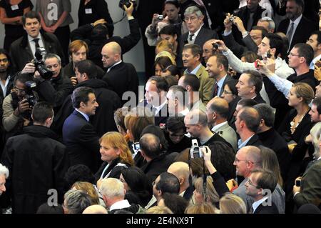 Il presidente Nicolas Sarkozy con il principe ereditario del Qatar, Sheikh Tamim Bin Hamad al Thani, e la sua sorella, la principessa Sheikha Hind Bint Hamad al Thani, si incontrano a Doha, in Qatar, il 15 gennaio 2008. Foto di Ammar Abd Rabbo/ABACAPRESS.COM Foto Stock