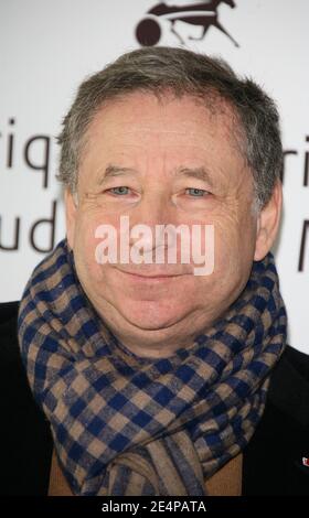 Jean Todt partecipa alla gara di cavalli Prix d'Amerique alla pista di cavalli Vincennes, ad est di Parigi, Francia, il 27 gennaio 2008. Foto di Denis Guignebourg/ABACAPRESS.COM Foto Stock