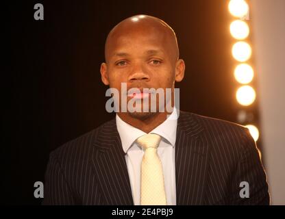 Jean-Alain Boumsong, francese di Juventus, è stato visto durante una conferenza stampa per celebrare il suo trasferimento alla squadra di calcio Olympique Lyon, a Lione, Francia, il 29 gennaio 2008. Foto di Vincent Dargent/Cameleon/ABACAPRESS.COM Foto Stock