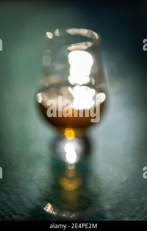 Bicchiere di whisky tradizionale Foto Stock