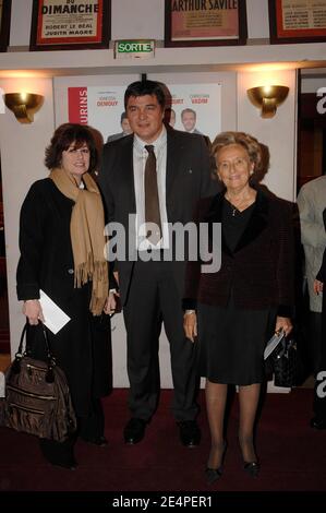 Bernadette Chirac e David Douillet partecipano alla festa per sostenere le 'opere d'operazione Jaunes' che si sono tenute al Teatro Des Maturins a Parigi, in Francia, il 04 febbraio 2008. Foto di Giancarlo Gorassini/ABACAPRESS.COM Foto Stock