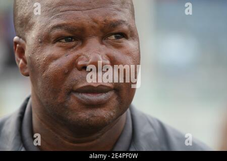 Il capo allenatore dell'Angola Luis Oliveira Goncalves durante la Coppa Africana delle Nazioni, quarto finale di partita di calcio, Egitto contro Angola a Kumasi, Ghana il 4 febbraio 2008. L'Egitto ha vinto 2-1. Foto di Steeve McMay/Cameleon/ABACAPRESS.COM Foto Stock