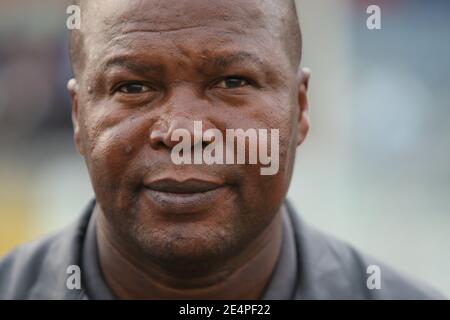 Il capo allenatore dell'Angola Luis Oliveira Goncalves durante la Coppa Africana delle Nazioni, quarto finale di partita di calcio, Egitto contro Angola a Kumasi, Ghana il 4 febbraio 2008. L'Egitto ha vinto 2-1. Foto di Steeve McMay/Cameleon/ABACAPRESS.COM Foto Stock