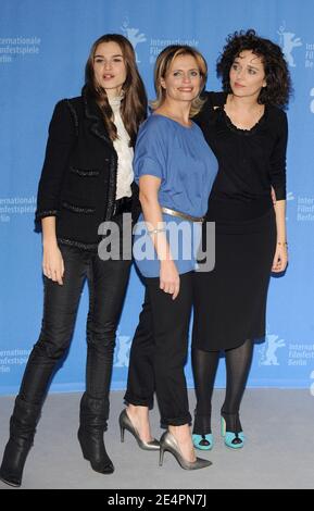I membri del cast Valeria Golino, Isabella Ferrari e Kasia Smutniak posano per le foto durante la fotocellula 'Quiet Chaos' al 13 febbraio 2008, il festival annuale del cinema di Berlino, in Germania. Foto di Nicolas Khayat/ABACAPRESS.COM Foto Stock