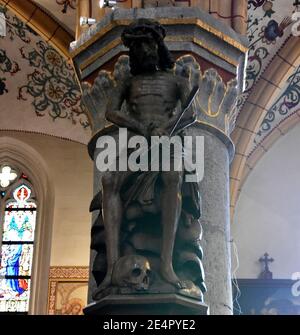 Meester van Elsloo (circa 1520) Christus op de koude steen (72327) Sint-Lambertuskerk (Neeroeteren) 8-09-2019. Foto Stock