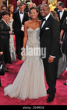 Keisha Whitaker e Forest Whitaker arrivano agli ottantesimi Academy Awards, che si sono tenuti presso il Kodak Theatre su Hollywood Boulevard a Los Angeles, California, USA il 24 febbraio 2008. Foto di Hahn-Nebinger/ABACAPRESS.COM Foto Stock