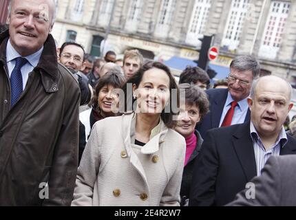 Segolene Royal e Michele Delaunay sostengono il candidato socialista Alain Rousset per le prossime elezioni mayorali a Bordeaux, in Francia, il 26 febbraio 2008. Foto di Patrick Bernard/ABACAPRESS.COM Foto Stock