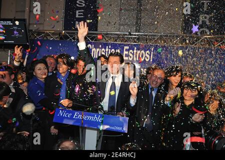 Christian Estrosi eletto con i membri della sua lista Denise Fabre nella sua sede dopo i risultati delle elezioni mayorali del secondo turno a Nizza (Francia) il 16 marzo 2008. Foto di Capbern/ABACAPRESS.COM Foto Stock