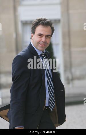 Il nuovo portavoce del Governo Luc Chatel arriva al Palazzo Elysee per il consiglio dei Ministri settimanale di Parigi, in Francia, il 19 marzo 2008. Foto di Mousse Mehdi Taamallah/ABACAPRESS.COM Foto Stock