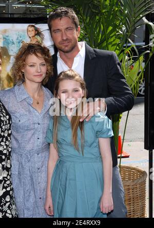 Jodie Foster, Gerard Butler e Abigail Bressin partecipano alla prima di 'Nim's Island' della 20th Century Fox al Chinese Theatre di Hollywood, Los Angeles, CA, USA il 30 marzo 2008. Foto di Lionel Hahn/ABACAPRESS.COM Foto Stock