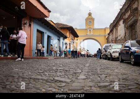 Arco di Santa Catalina ad Antigua, Guatemala, America Centrale Foto Stock