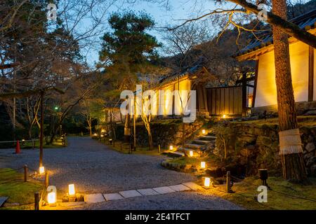 La bellissima Nison nella notte a Kyoto, Giappone Foto Stock