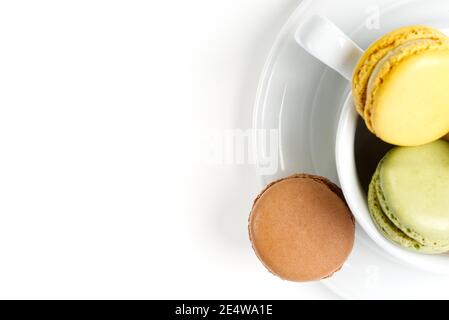 Macaron. Macaroni colorati francesi tradizionali da vicino, macro Foto Stock