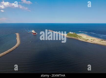 Black Coal Bulk Carrier nave che entra nel porto di Newcastle, Hunter Valley, New South Wales, Australia Foto Stock