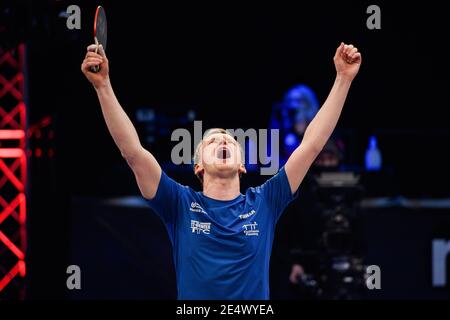 COVENTRY, REGNO UNITO. 24 gennaio 2021. Alexander Flemming (GER) festeggia dopo aver vinto la finale durante il 2021 World Ping Pong Masters alla Ricoh Arena domenica 24 gennaio 2021 a COVENTRY, INGHILTERRA. Credit: Taka G Wu/Alamy Live News Foto Stock