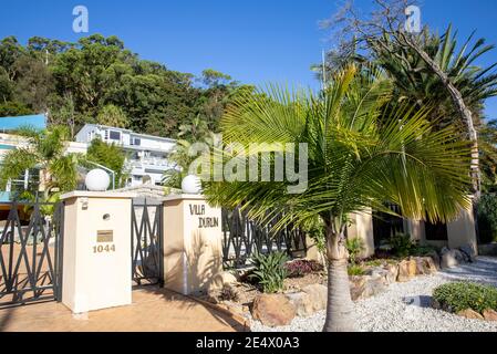 Sydney casa indipendente a Palm Beach con grande verde tropicale garden, Sydney, NSW, Australia Foto Stock