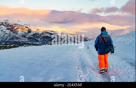 Dinorwic Slate Quarry, Llanberis, Gwynedd, preso da Moel Eilio a metà strada tra Waunfawr e Llanberis. Preso il nuovo anno vigilia 2020. Foto Stock