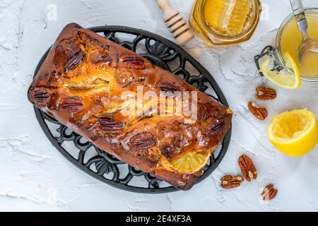 Miele, limone e noce di pecan - vista dall'alto Foto Stock